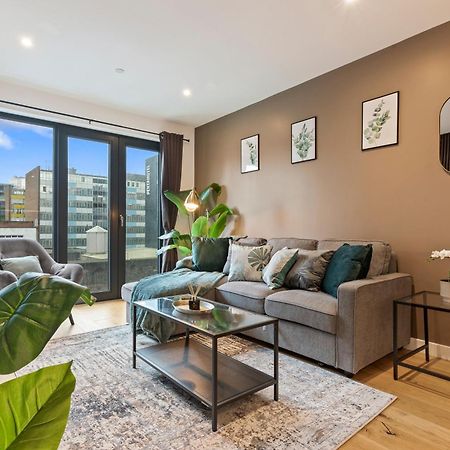 Shanti Suite - 2Bed 2Bath City Centre - Wifi - Netflix- Parking- Modern- Perfect For Family, Contractors, Leisure, Business By Shanti Nights Birmingham Ngoại thất bức ảnh