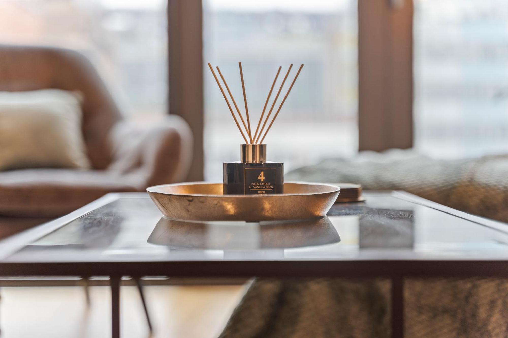 Shanti Suite - 2Bed 2Bath City Centre - Wifi - Netflix- Parking- Modern- Perfect For Family, Contractors, Leisure, Business By Shanti Nights Birmingham Ngoại thất bức ảnh