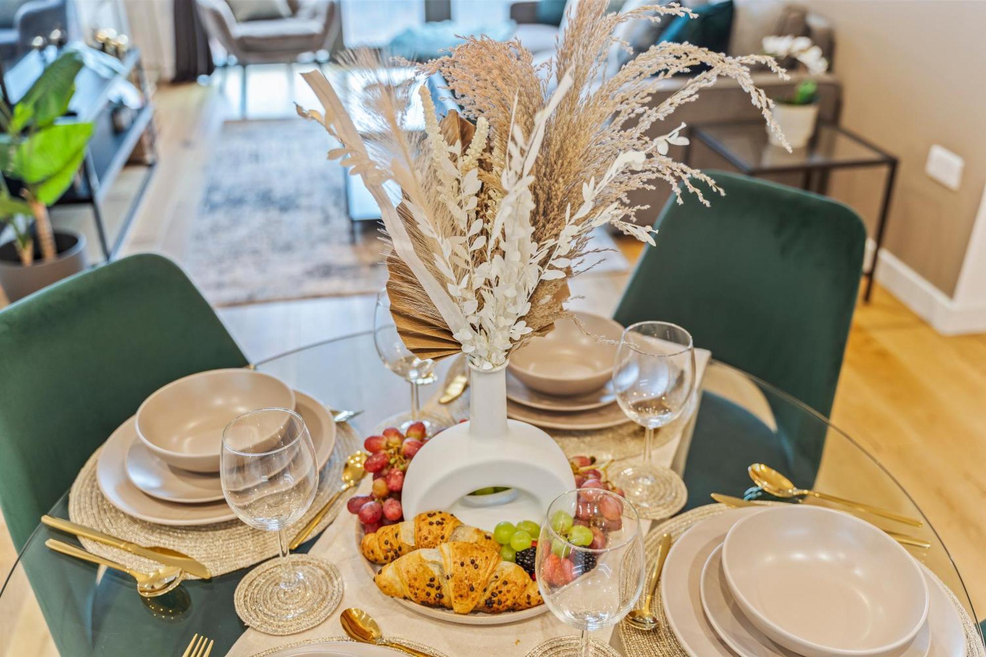 Shanti Suite - 2Bed 2Bath City Centre - Wifi - Netflix- Parking- Modern- Perfect For Family, Contractors, Leisure, Business By Shanti Nights Birmingham Ngoại thất bức ảnh