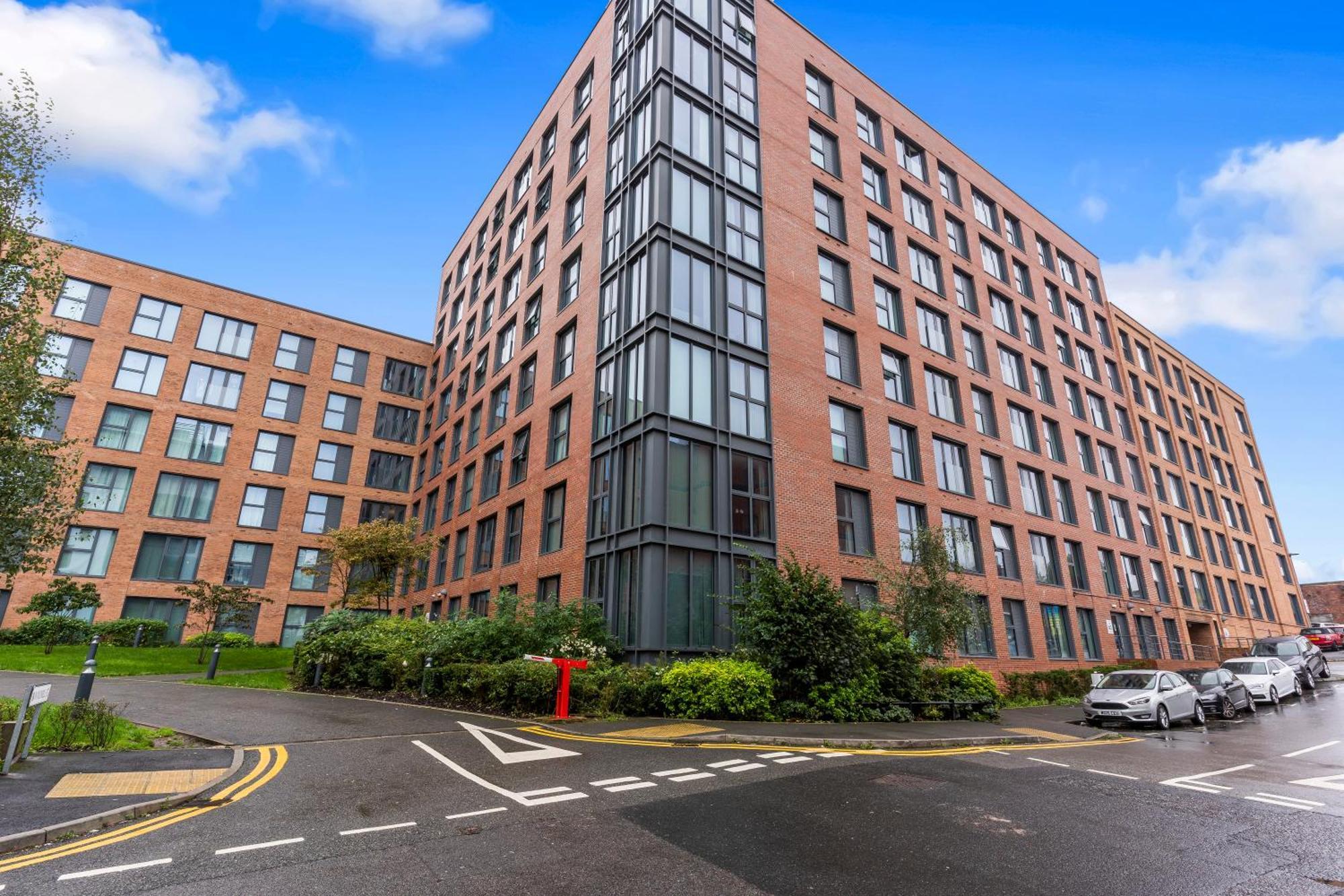 Shanti Suite - 2Bed 2Bath City Centre - Wifi - Netflix- Parking- Modern- Perfect For Family, Contractors, Leisure, Business By Shanti Nights Birmingham Ngoại thất bức ảnh